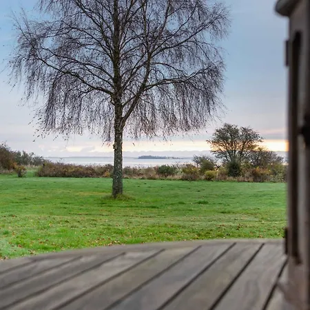 Cozy Little Annex With A Sea View Feriehus *