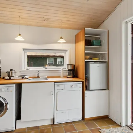 Feriehus Cozy Little Annex With A Sea View *