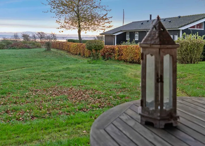 Cozy Little Annex With A Sea View * Kalvehave (Zealand)