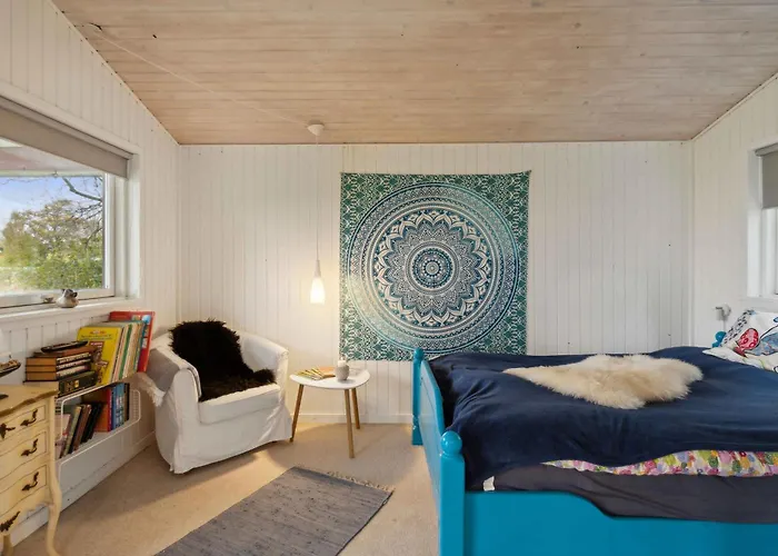 Feriehus Cozy Little Annex With A Sea View Kalvehave (Zealand)